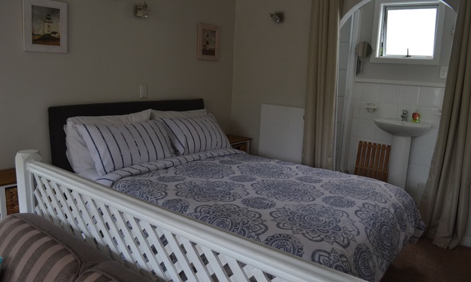 Torbay Apartment | The Secret Garden of Torbay