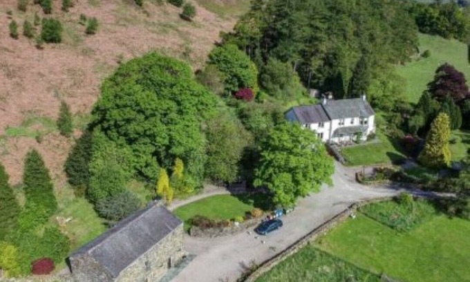 Keswick Cottage | The Sett Cottage, stunning mountain views in heart of Lake District