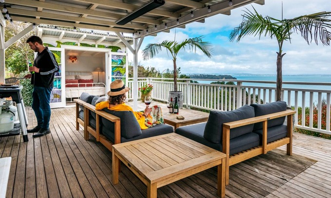 Oneroa Cottage | The Settlers Hut