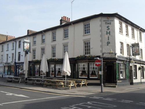 Chelmsford Hotel | The Ship