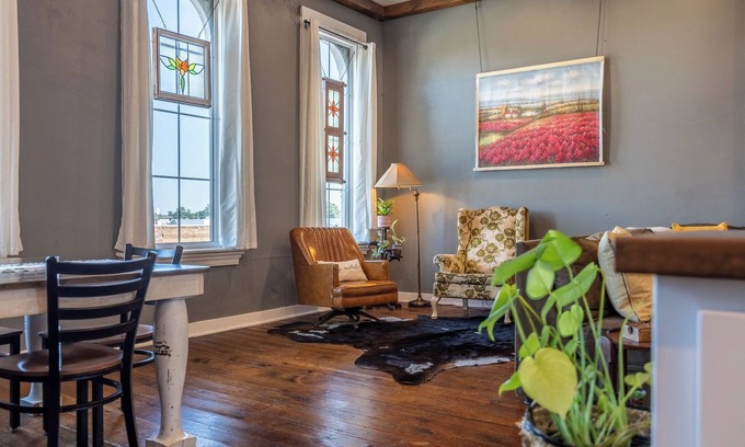Lebanon Apartment | The Shopkeeper's Loft