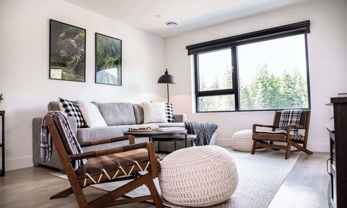 Revelstoke Condo | The Shred Shack - Stylish Revelstoke Condo