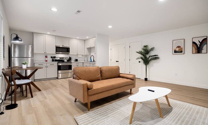 Morton Apartment | The Silo 2 - 1BD Stylish Comfort