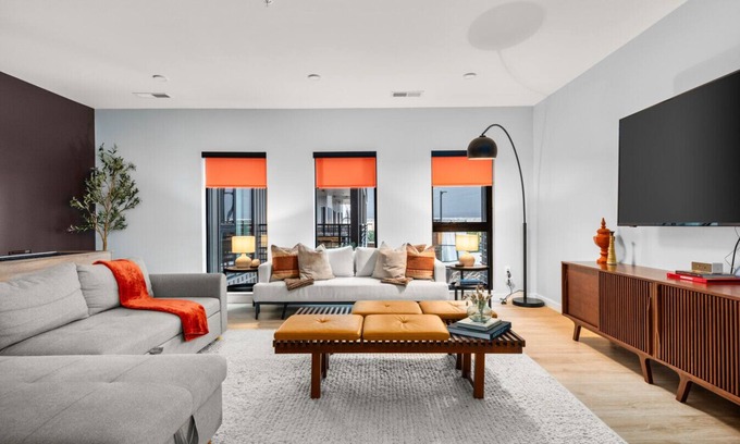 Downtown Nashville Apartment | The Socialite | 1749 Sq Ft