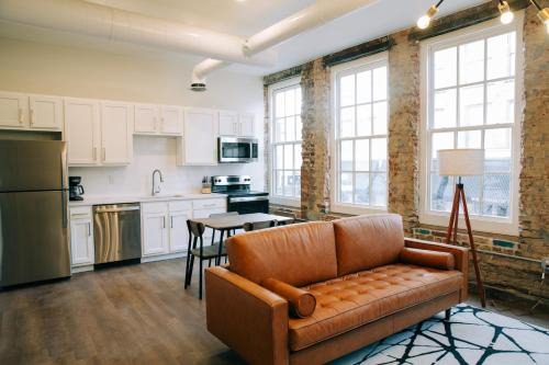 Frankfort Apartment | The St. Clair