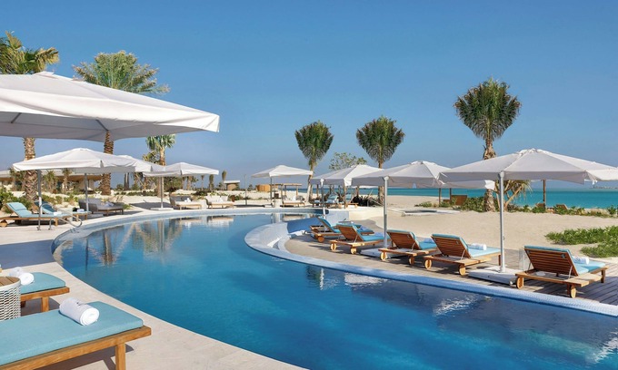 Saudi Arabia Resort | The St. Regis Red Sea Resort
