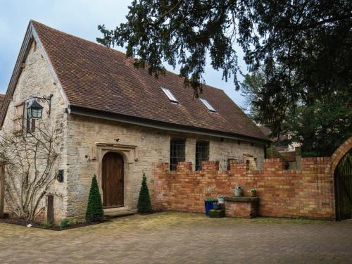 Priors Marston House | The Stables at Holy Well