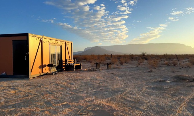 Alpine RV Rental | The StarStruck Stay – Desert Shipping Container Escape Beneath Endless Stars