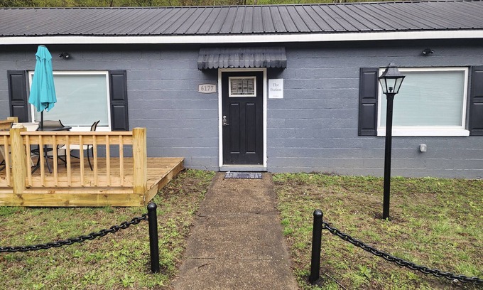 Charlton Heights House | The Station