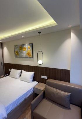 Jaypee Greens House | The Sterling twilight