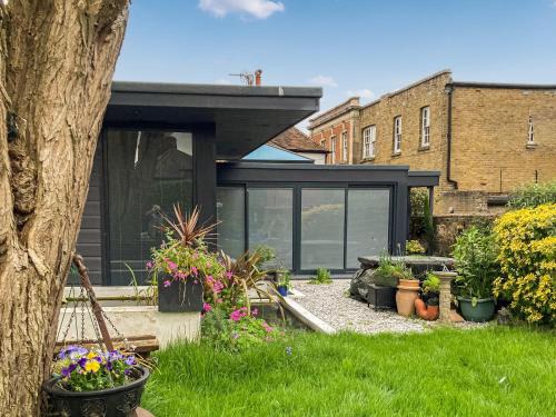 Wingham House | The Studio