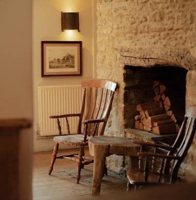 Rendcomb Hotel | The Stump