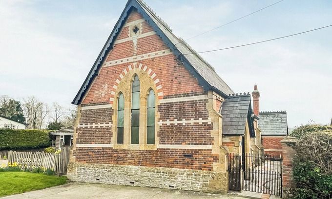 Middlemarsh Cottage | The Sunday Schoolroom