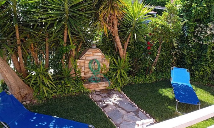 Nees Pagases House | The Sunny House