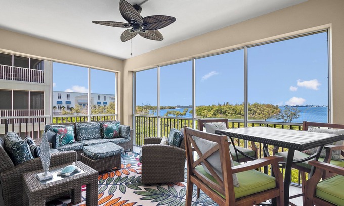 Whitney Beach Condo | The Sunset Retreat Is A Luxury 3/3 Condo Overlooking Anna Maria Sound.