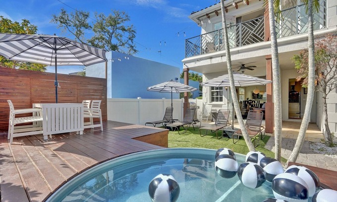 Riverside Park House | The Tarpon River House