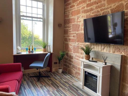 Kilmarnock Apartment | The Tartan Sheep