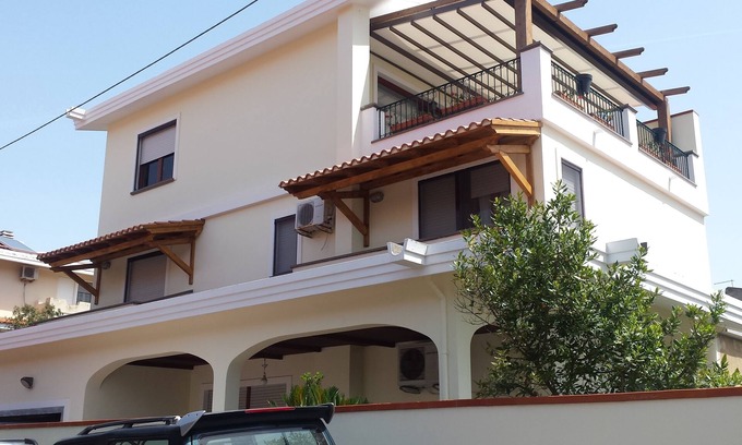Oristano Apartment | THE TERRACE ON THE PARK