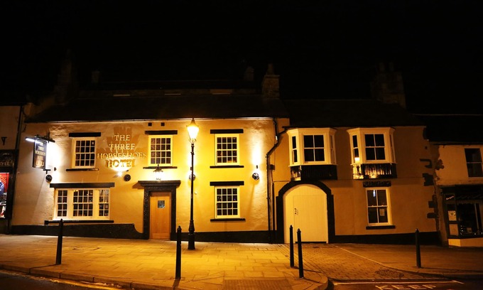 Barnard Castle Hotel | The Three Horseshoes Hotel