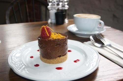 Warham Hotel | The Three Horseshoes