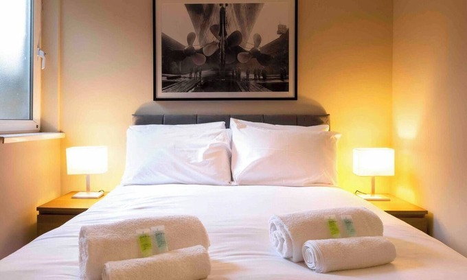 Belfast Apartment | The Titanic-1bd Trendy Ap (Gold Short Term Stays)
