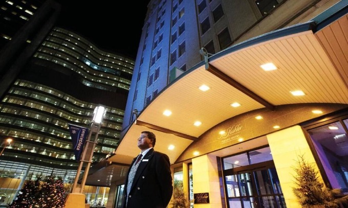 Downtown Hotel | The Towers At Kahler Grand Hotel