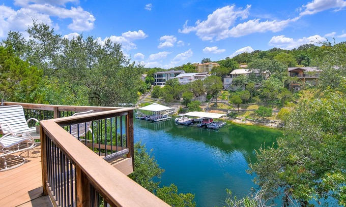 Lakeway Villa | The Treehouse on Lake Travis