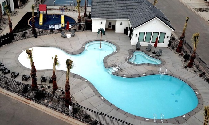 Washington Fields House | The View @ Freedom Village | Experience Southern Utah