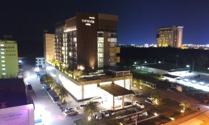 Danok Hotel | The Vista Hotel