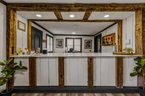 Cashiers Hotel | The Wells Cashiers