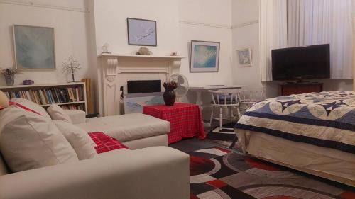 Wynberg House | The Wellstead