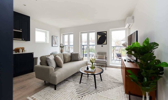 Brent Apartment | The Wembley Park Wonder - 2 BDR Flat with Balcony
