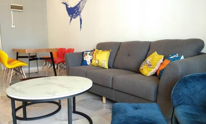 Baharu Apartment | The Whale - Bayview - Pool open