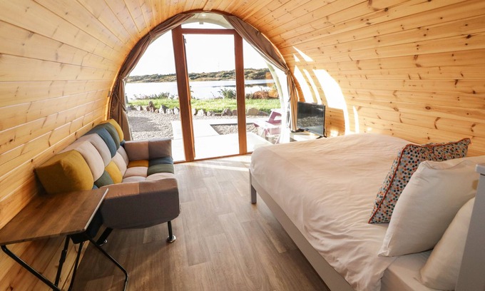 Burtonport Cottage | The Wheelhouse Pod No. 9