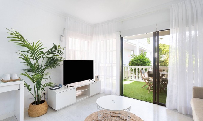 San Miguel de Abona Apartment | The White apartment in Amarilla Golf