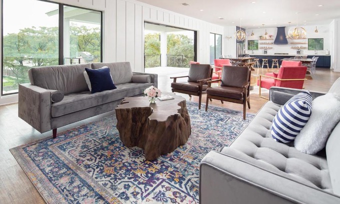 Canyon Lake House | The White House on the Horseshoe