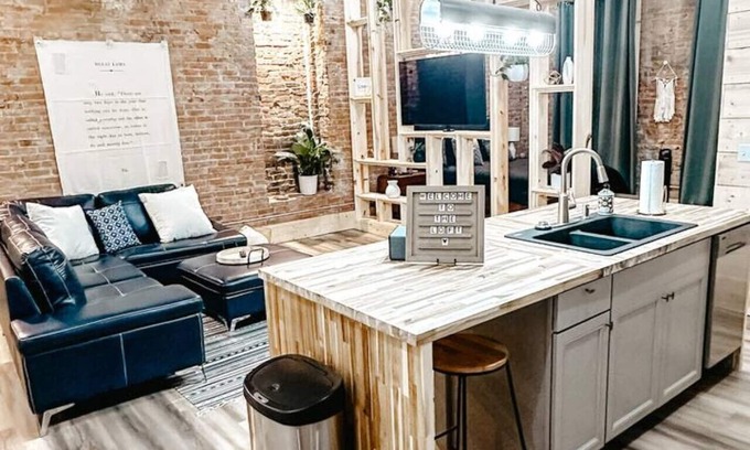 Maryville Apartment | The Willow Loft III in Downtown Maryville