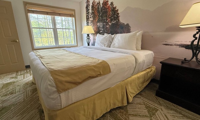 Lake Harmony Hotel | The Willowbrook Golf Hotel At Split Rock