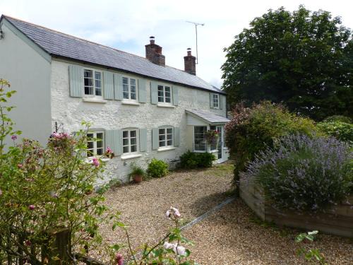 Shillingstone Bed & Breakfast | The Willows