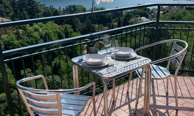 Como House | The window on Lake Como