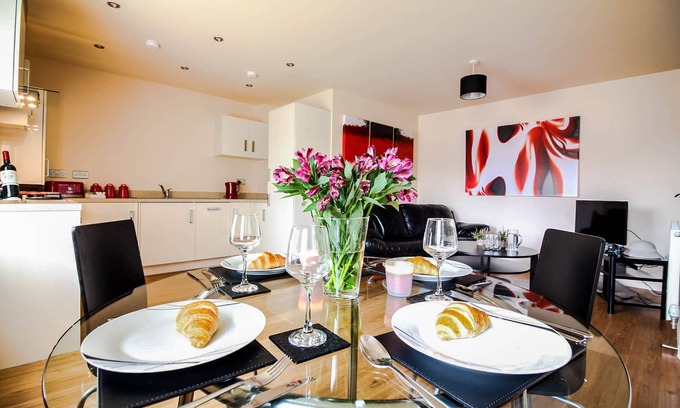 Walsall Apartment | The Windsor - Luxury Apartment Located In Central Location
