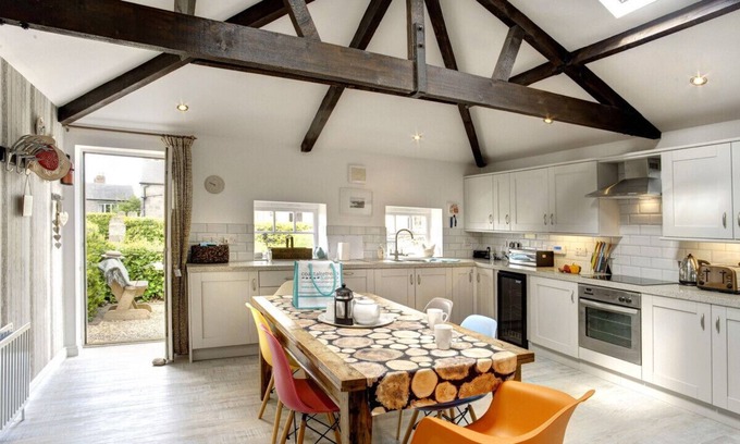 Chathill House | The Wood Store - Three Bedroom House, Sleeps 6