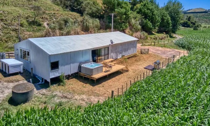 Pukehina House | The Woolshed-Farm · The Ole Woolshed Rural Camping Style With Bonuses