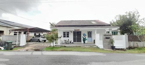 Kampung Tok Bidan House | TheBungaTulipsHomestay