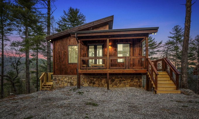 Gatlinburg - Pigeon Forge Cabin | "This cabin is absolutely beautiful and in a gorgeous and quiet area!"