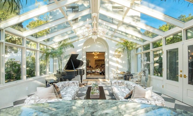 Montecito House | This house is a 5 bedroom(s), 7.5 bathrooms, located in Montecito, CA.