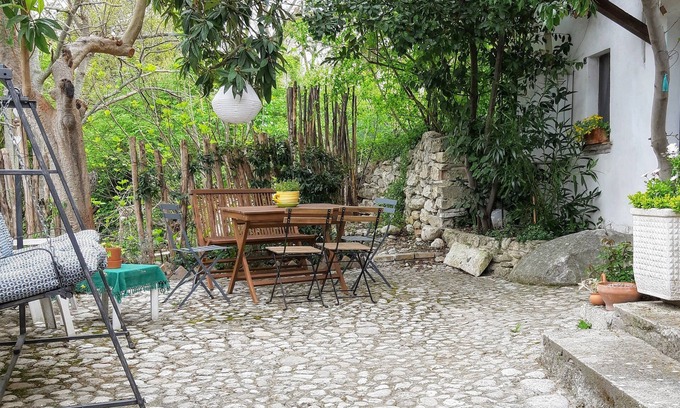 Bolognano House | This house is ideal for visiting the green region of Italy: Abruzzo.