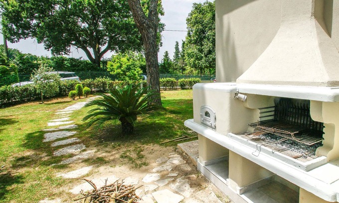 Fano House | This vacation home is located about 6 km from Pesaro.