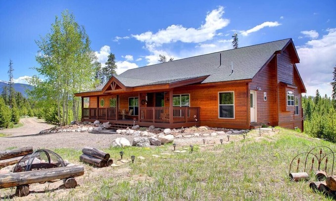 Grand Lake House | Three Bears Retreat, 6 BEDROOM/Sleeps 18+; RMNP; Grand Lake/Ski Granby WP