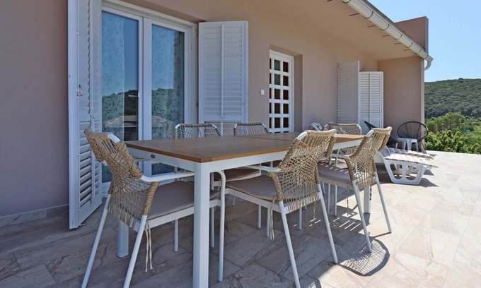 Kampor Apartment | Three bedroom apartment with terrace and sea view Kampor, Rab (A-17396-b)